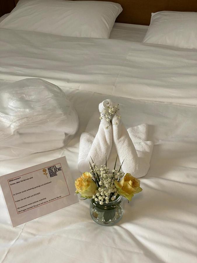 Hotel Goldene Rose Ebersbach an der Fils Exteriör bild