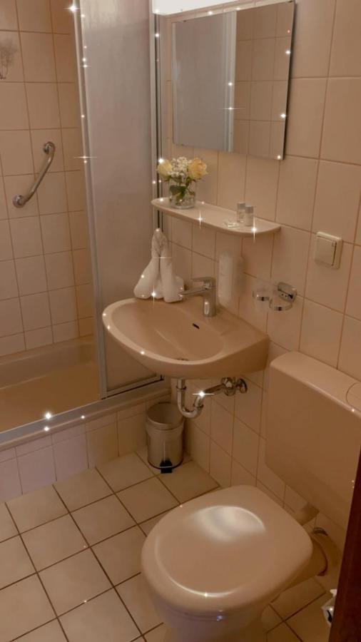 Hotel Goldene Rose Ebersbach an der Fils Exteriör bild